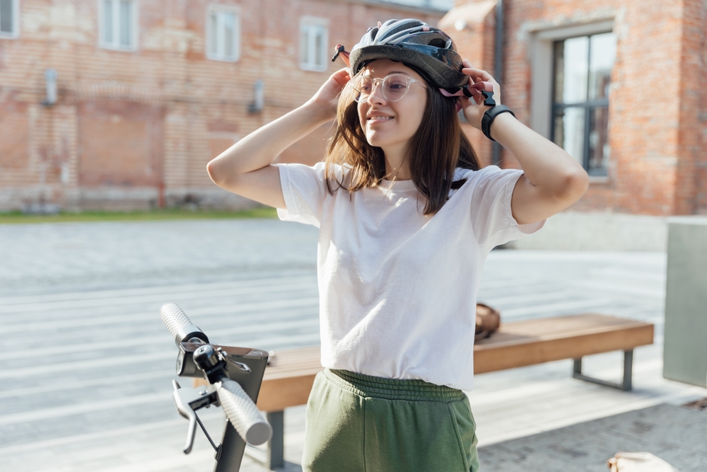 Varför du alltid bör bära cykelhjälm på elcykeln